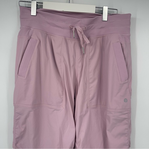Lululemon Dance Studio Mid-Rise Lined Pant Rose Blush Woman’s Size 8 - Picture 4 of 6